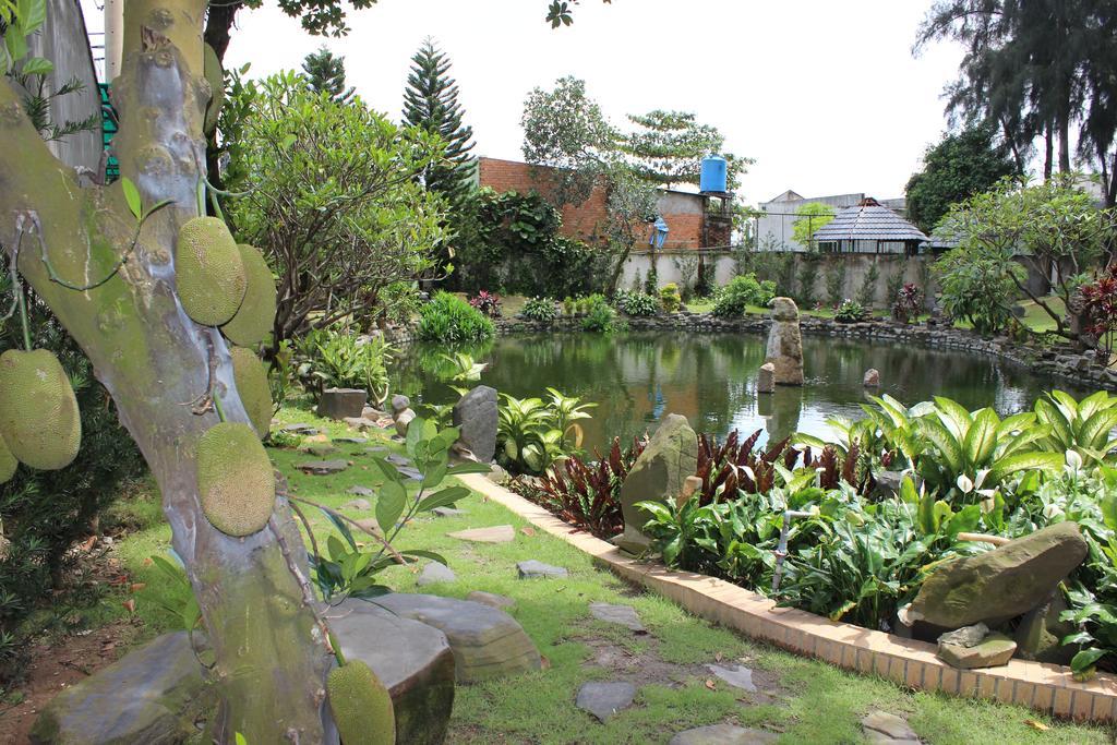 Saigon Park Resort Thuan An Exterior foto