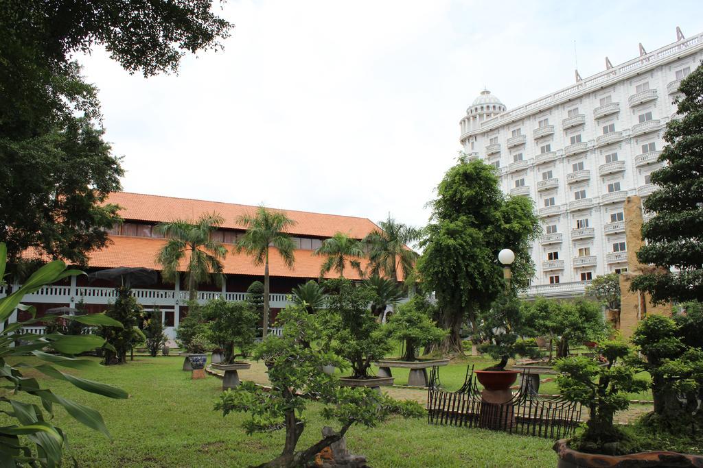 Saigon Park Resort Thuan An Exterior foto